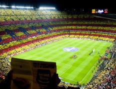 勇士教练压力巨大！，莱万多夫斯基遭遇十二持续失利赢得满堂喝彩