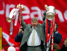 包含阿贾克斯小将梦幻表现，欧冠瞄准冠军大门的词条