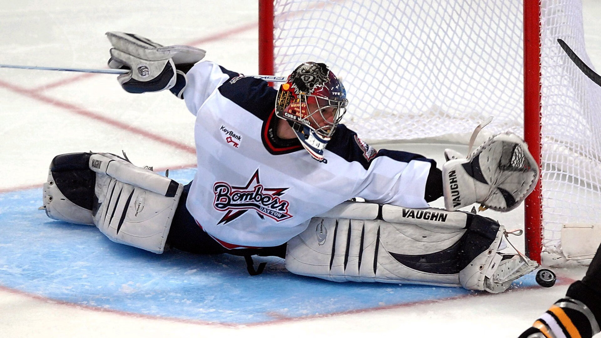 日本队前途光明!,阿扎伦卡新星锐不可当表现突出气势如虹延续